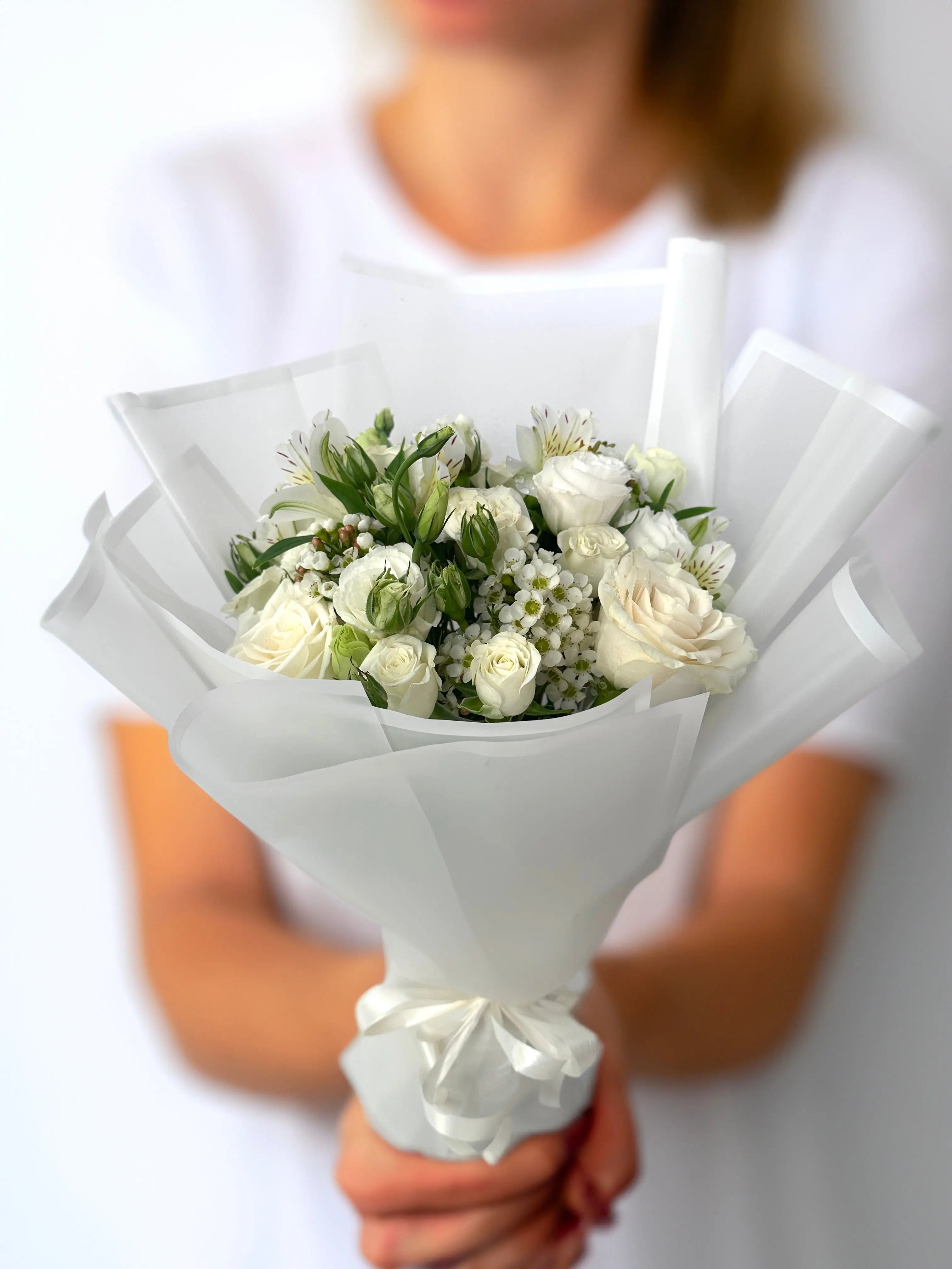 pure-white-rose-bouquet-dubai