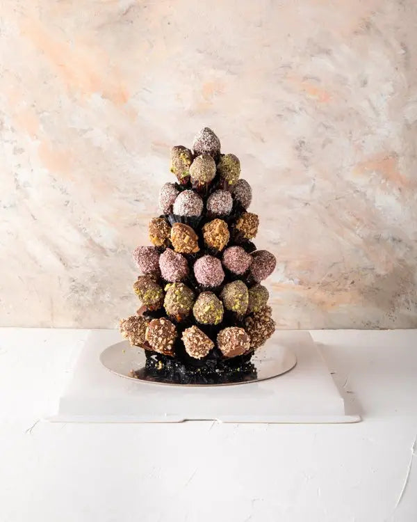 assorted-chocolates-dates-arrangement-dubai