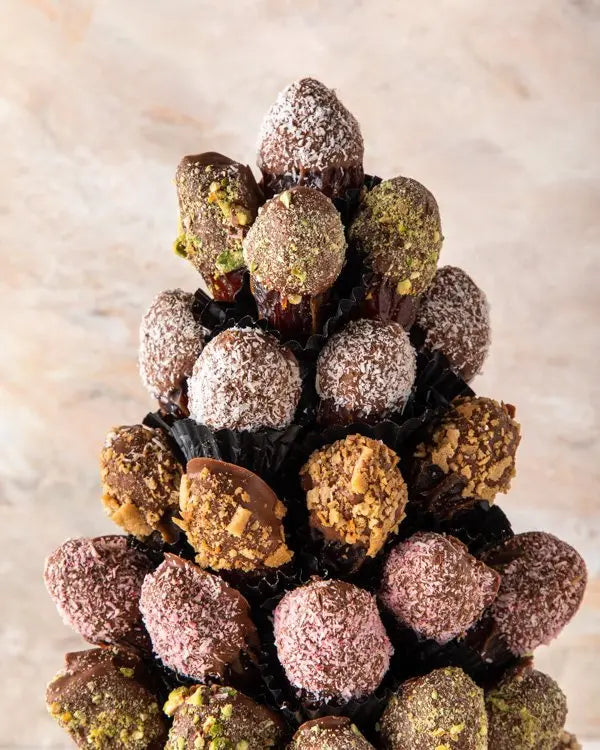 assorted-chocolates-dates-arrangement-dubai