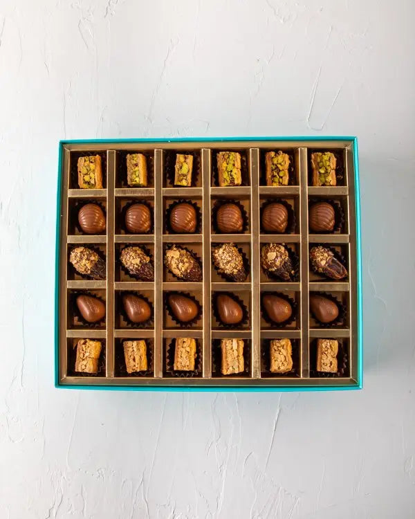 baklawa-dates-and-chocolate-gift-dubai