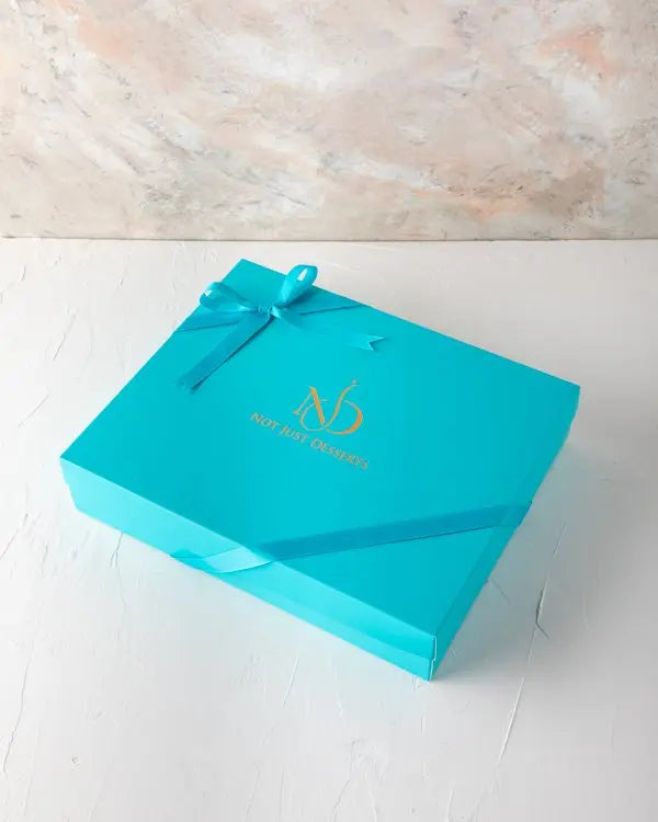 baklawa-dates-and-chocolate-gift-dubai