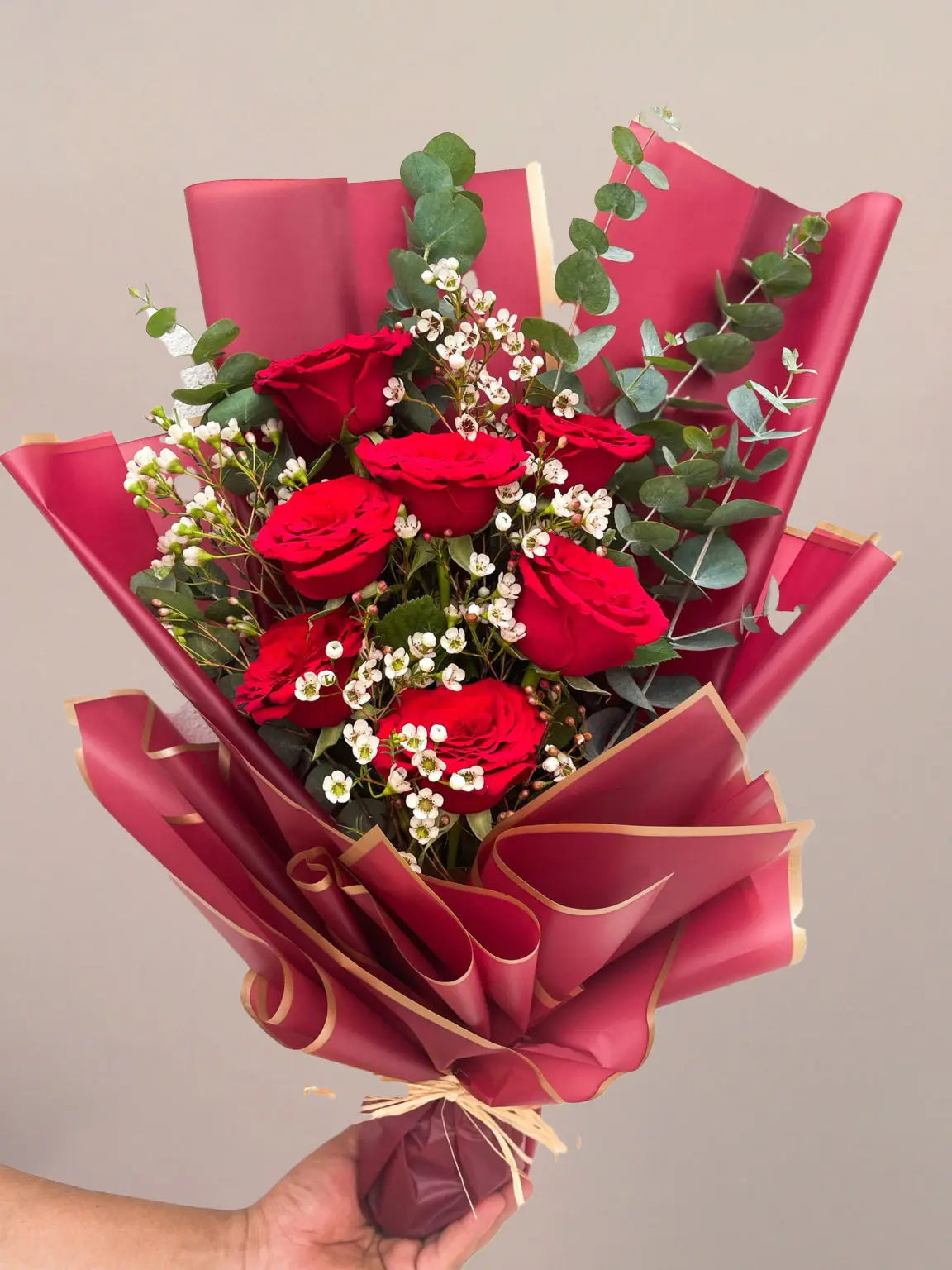 crimson-grace-red-rose-bouquet-dubai
