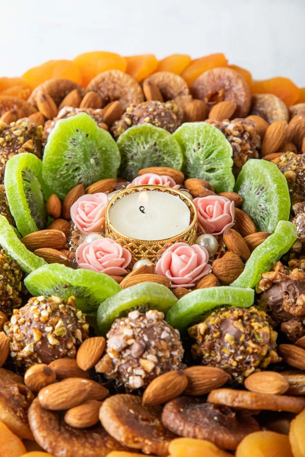 assorted-dried-fruits-arrangement-dubai