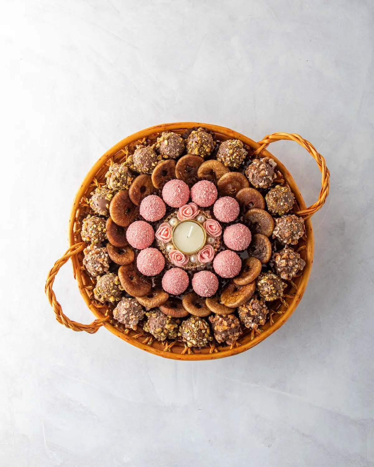 diwali-hamper-with-truffles-and-dried-fruits-dubai