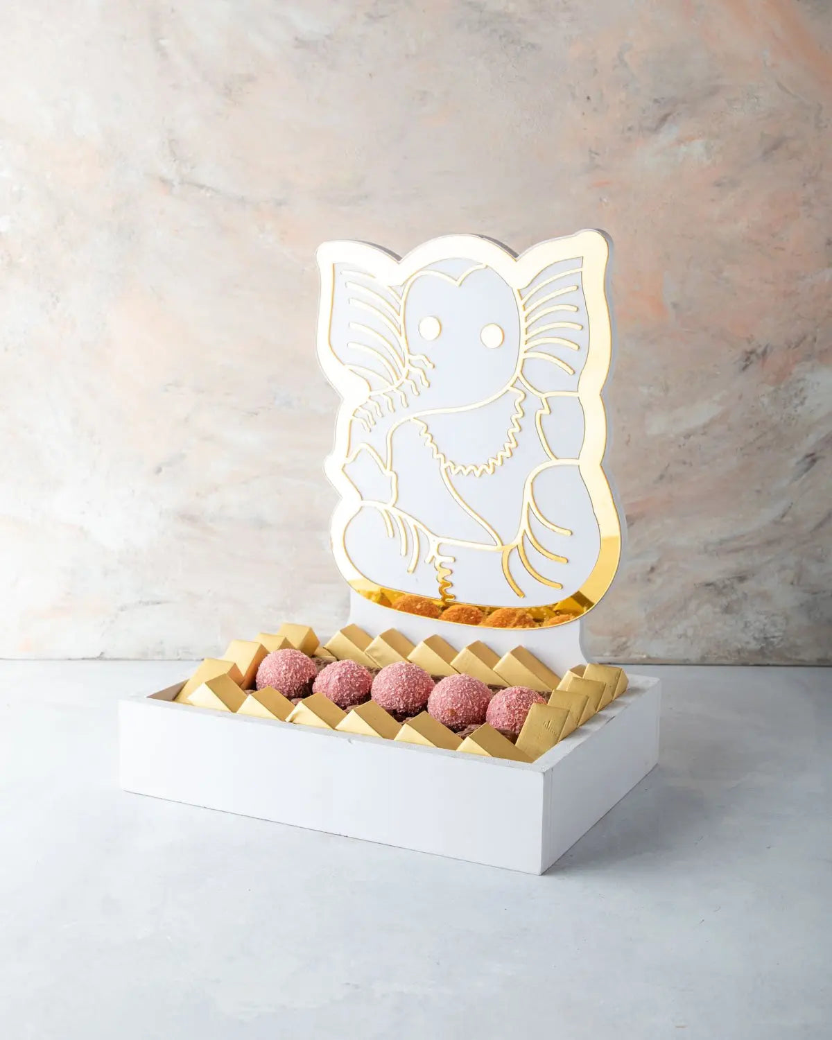 diwali-lord-ganesh-gift-tray-dubai