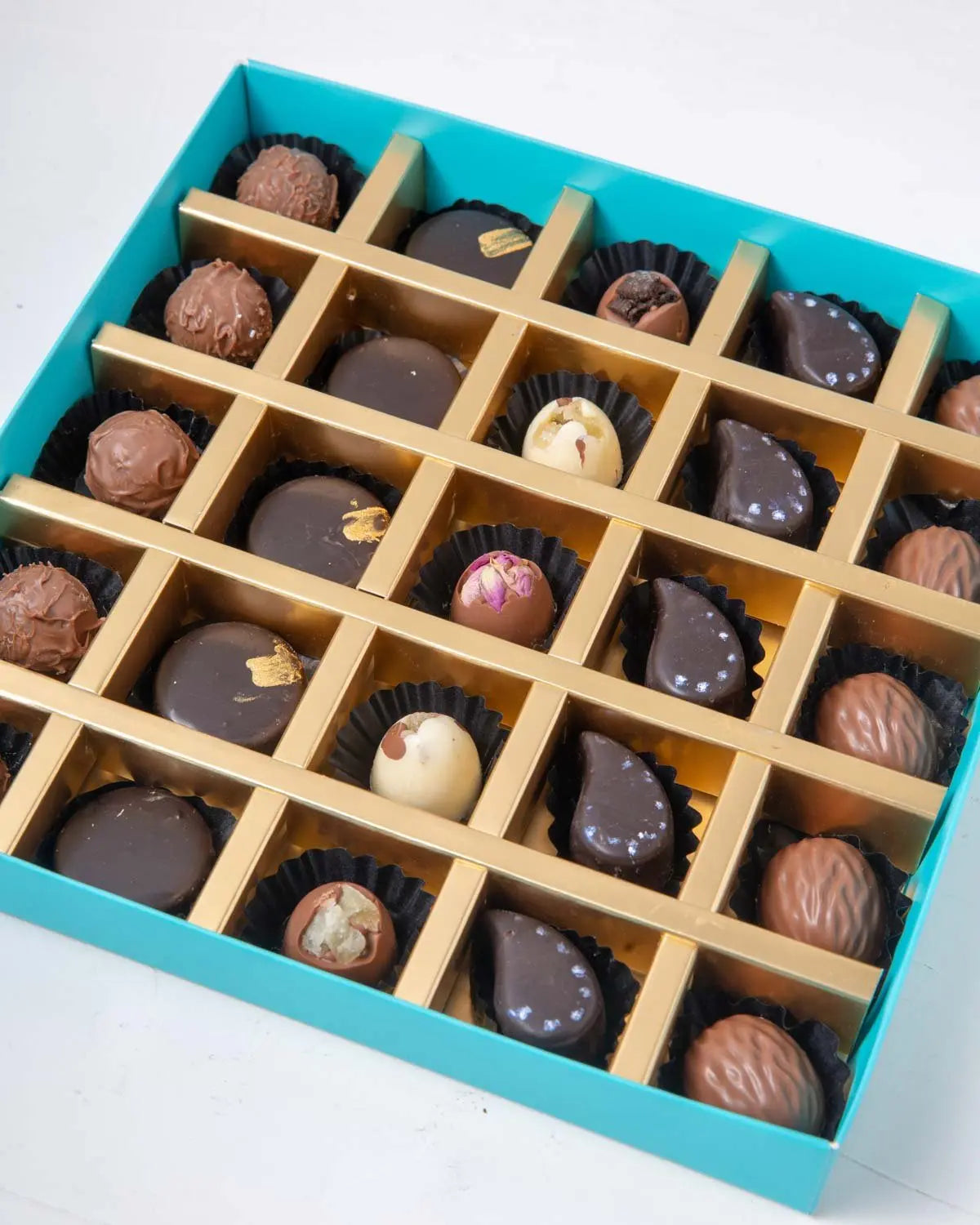 25pc-assortment-dubai