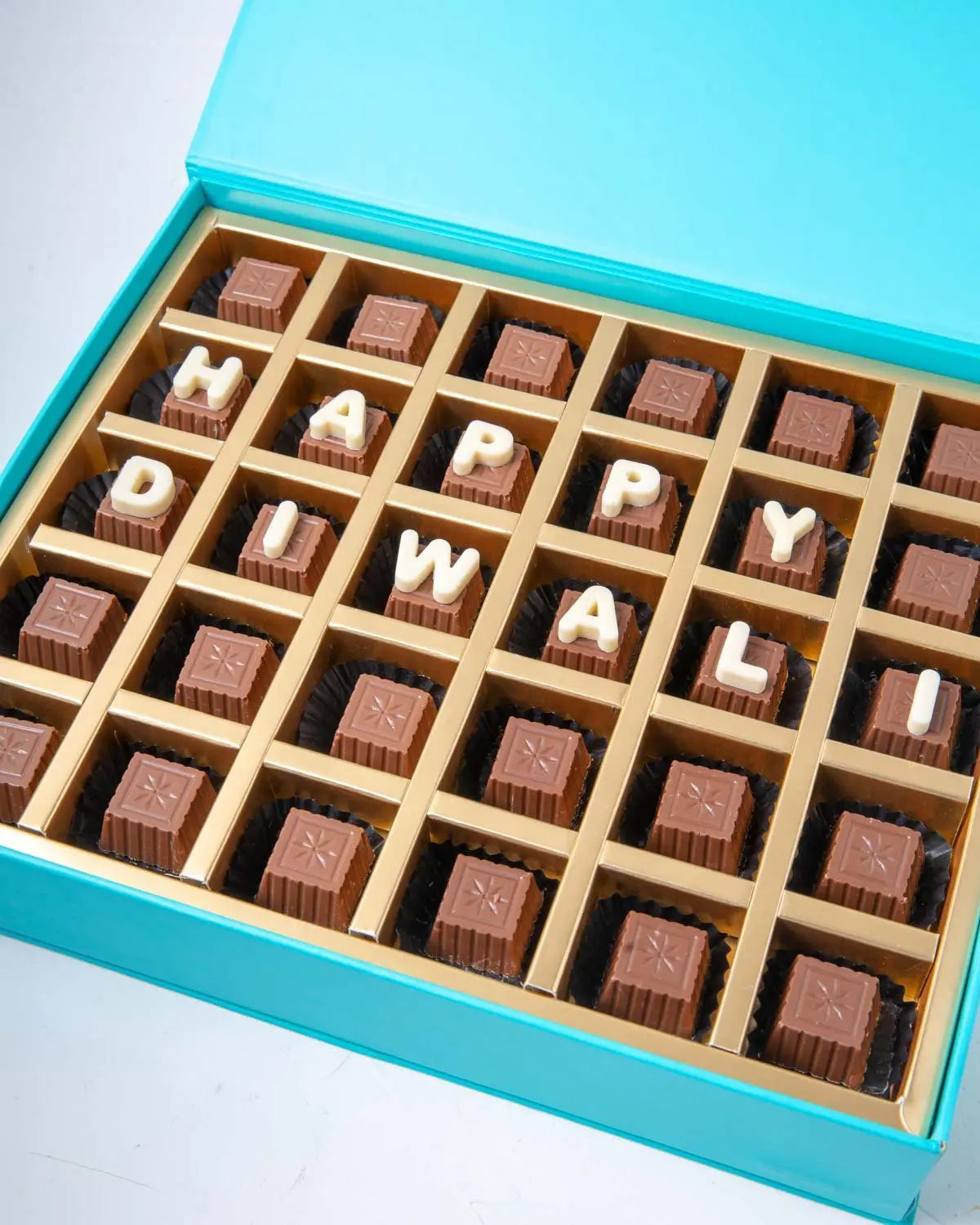 customizable-diwali-box-dubai