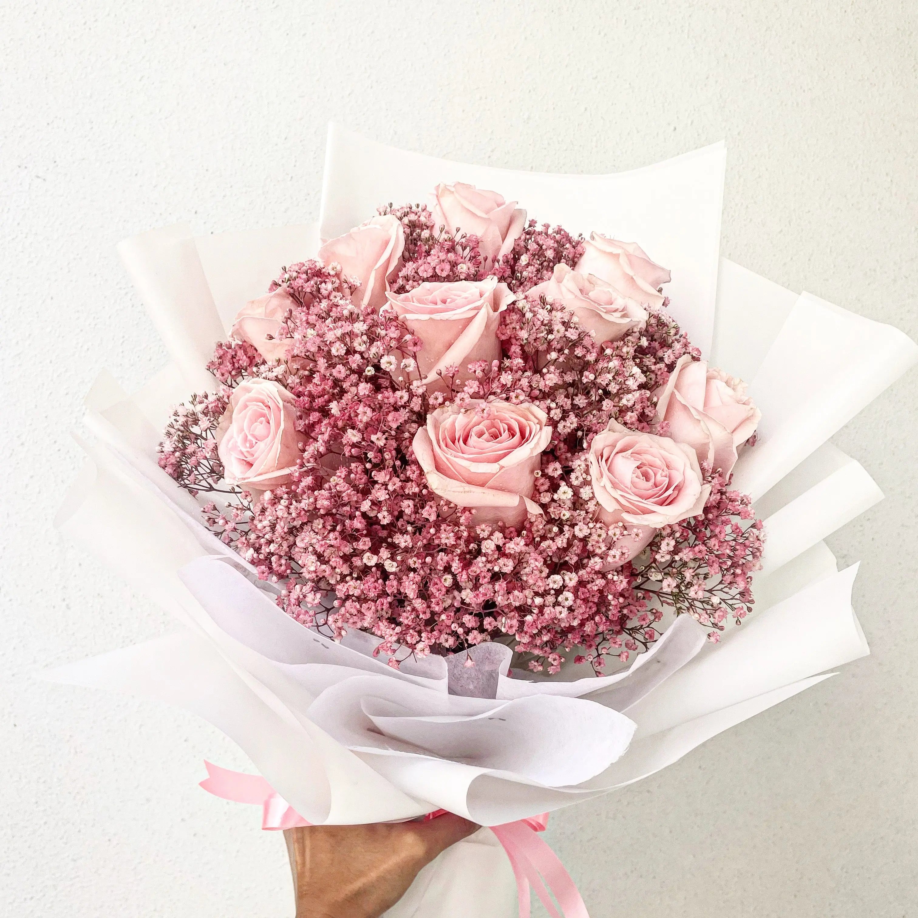 blush-symphony-pink-rose-bouquet-dubai