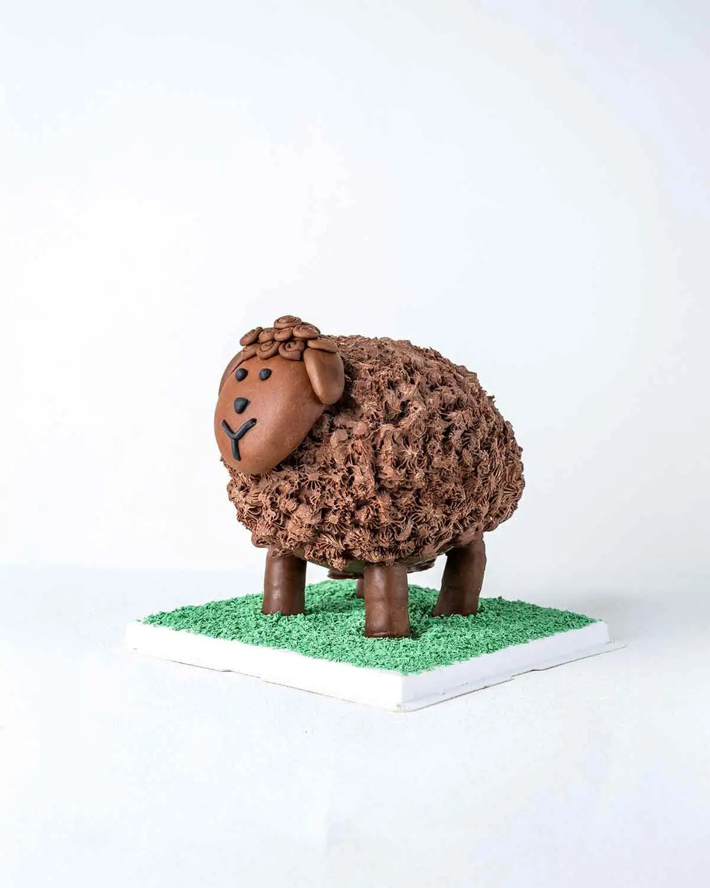 3d-milk-chocolate-sheep-by-cravings-cafe-dubai