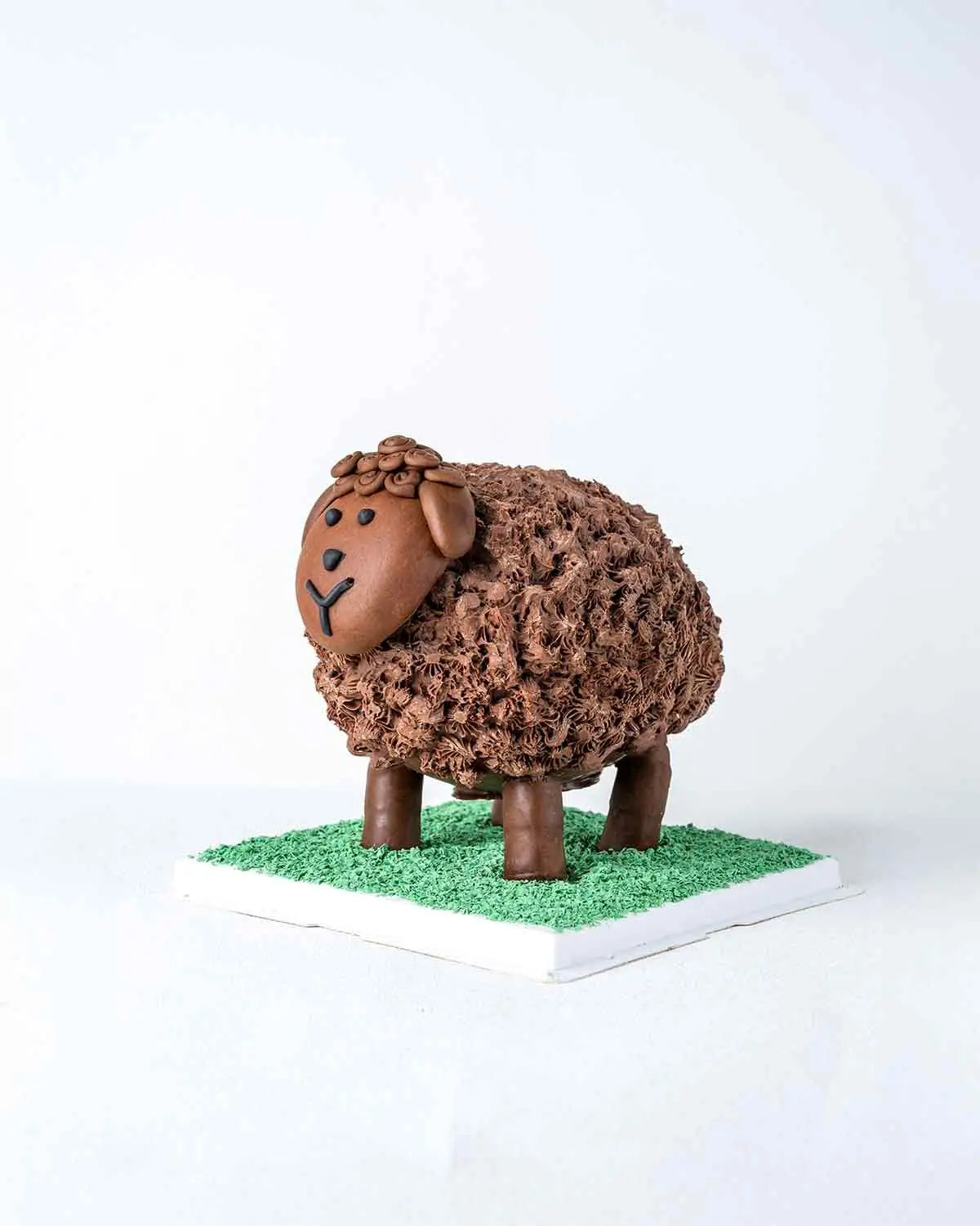 3d-milk-chocolate-sheep-by-cravings-cafe-dubai