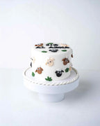 1kg-eid-cake-by-cravings-cafe-dubai