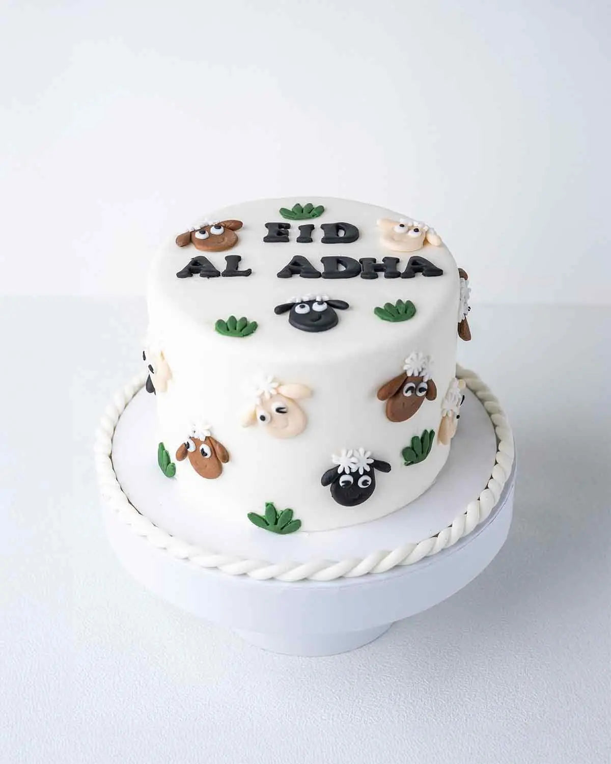 1kg-eid-cake-by-cravings-cafe-dubai
