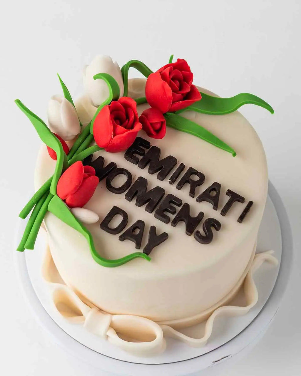 emirati-womens-day-customizable-cake-dubai