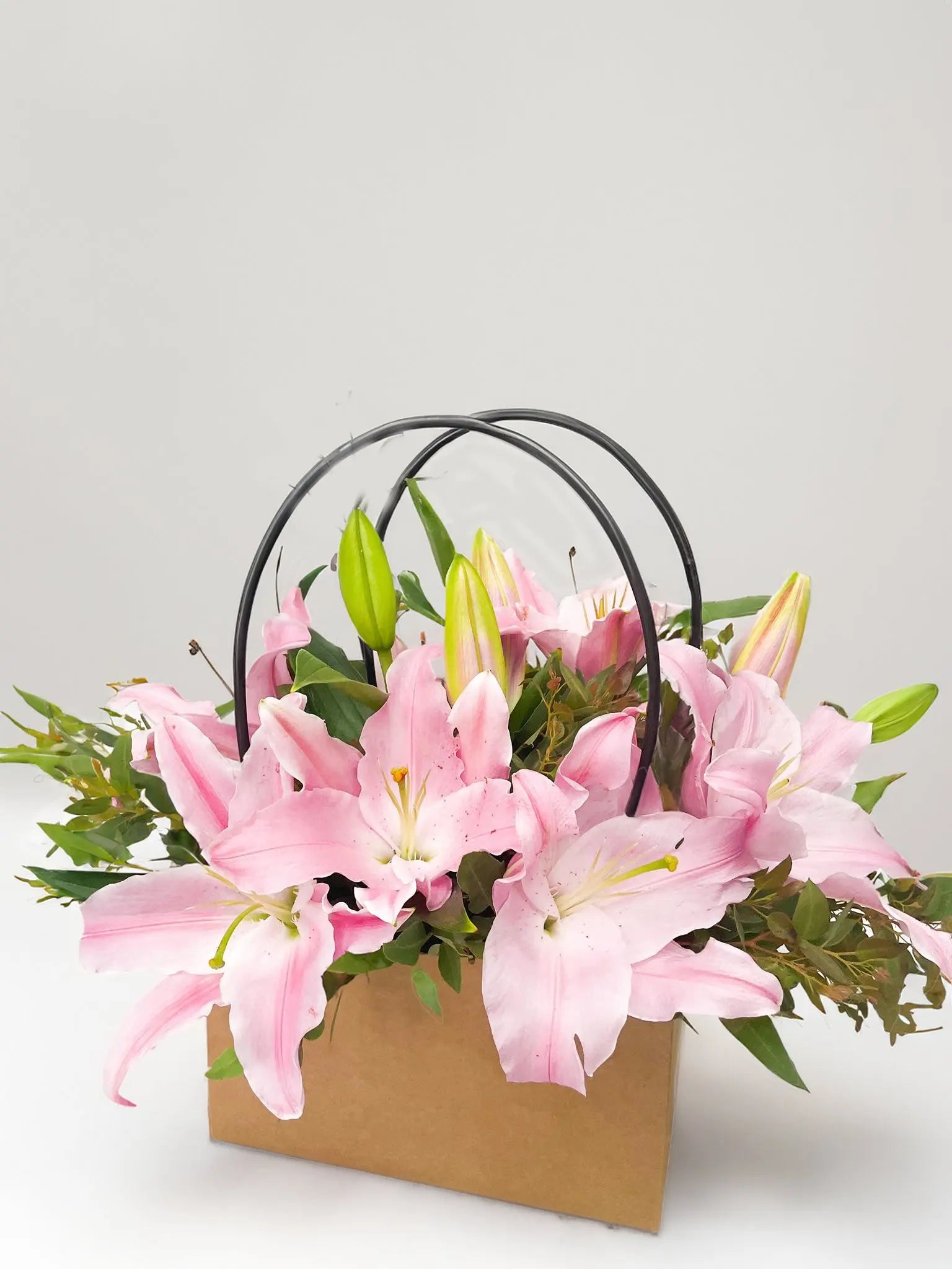 pink-lily-flower-bag-dubai