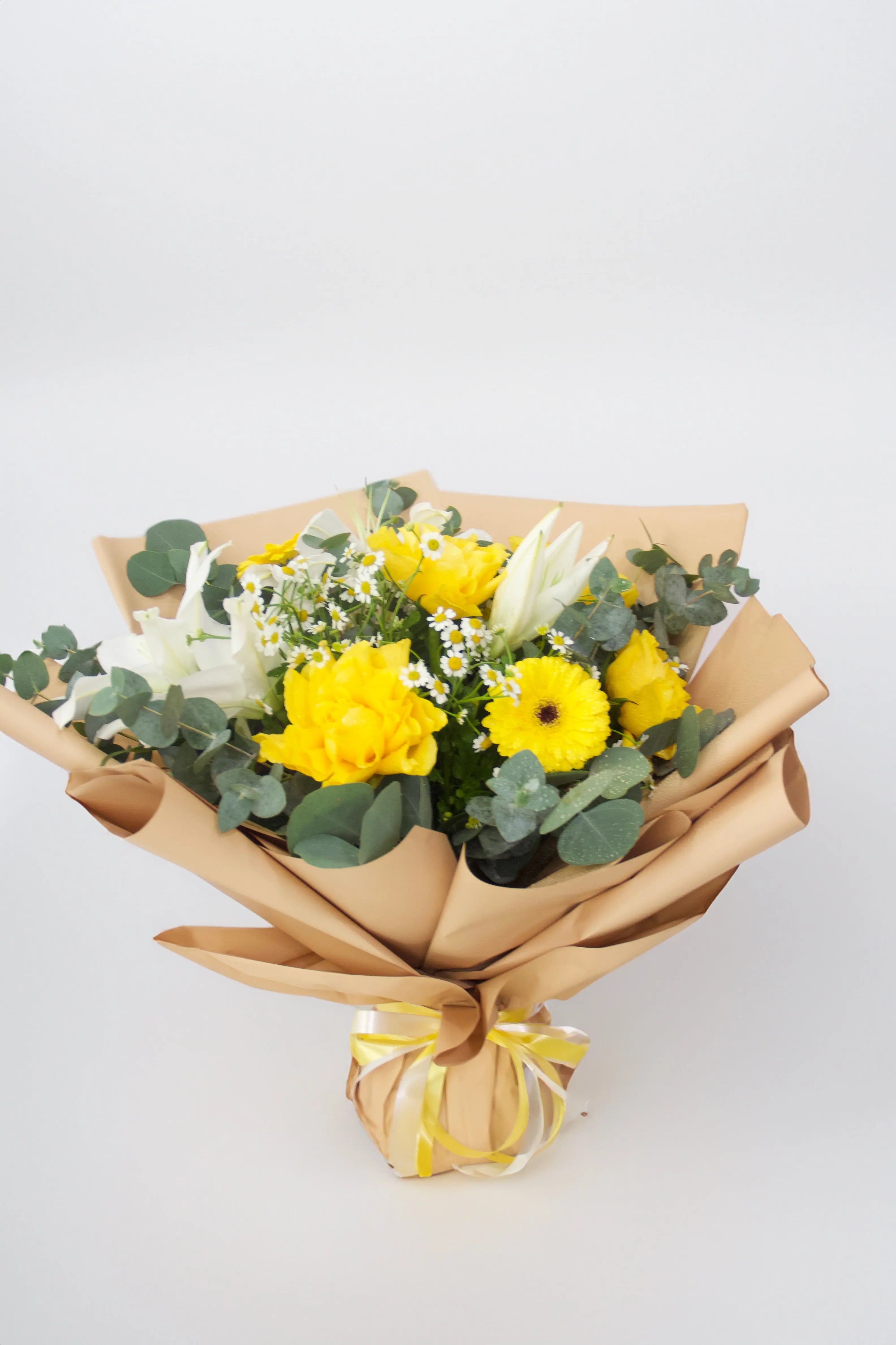 sunbeam-delight-yellow-flower-bouquet-dubai