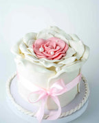 1kg-tall-rose-cafe-by-cravings-cafe-dubai