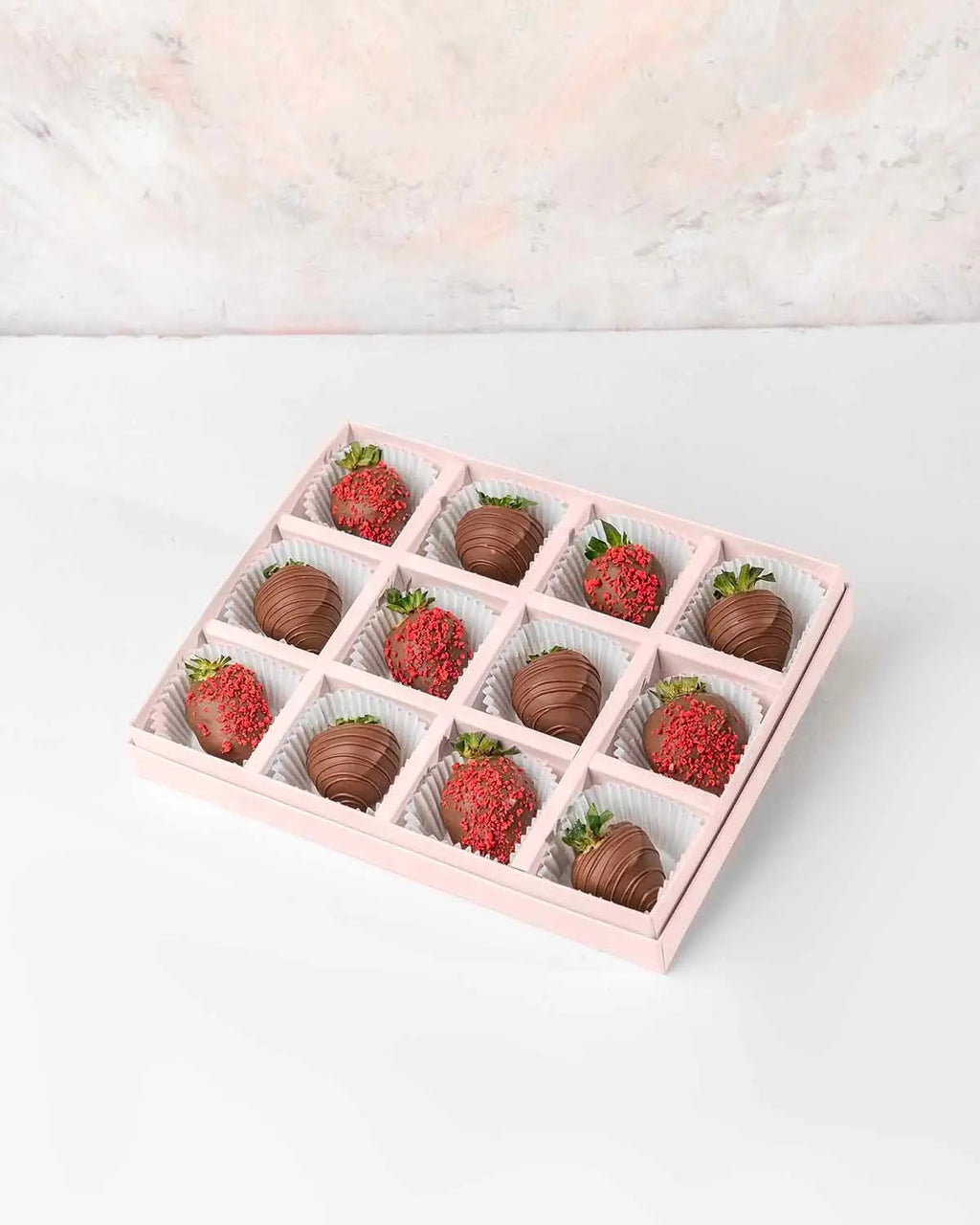 milk-chocolate-strawberries-24-collection-dubai