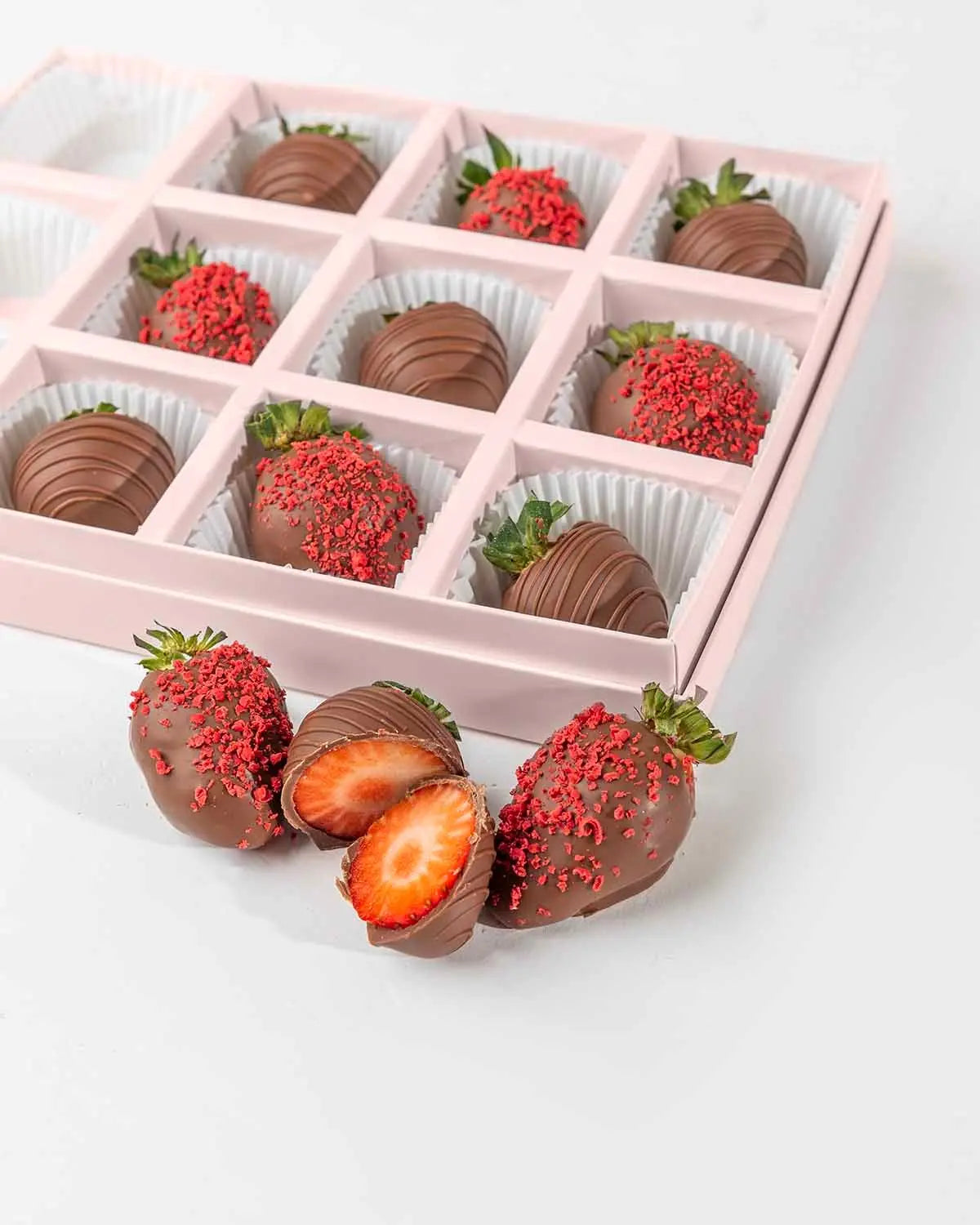 milk-chocolate-strawberries-24-collection-dubai