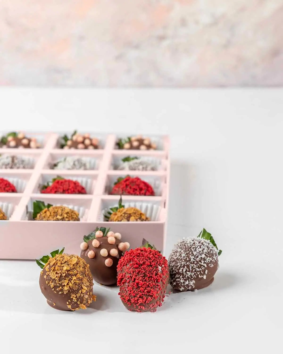 16-chocolate-strawberries-24-collection-dubai