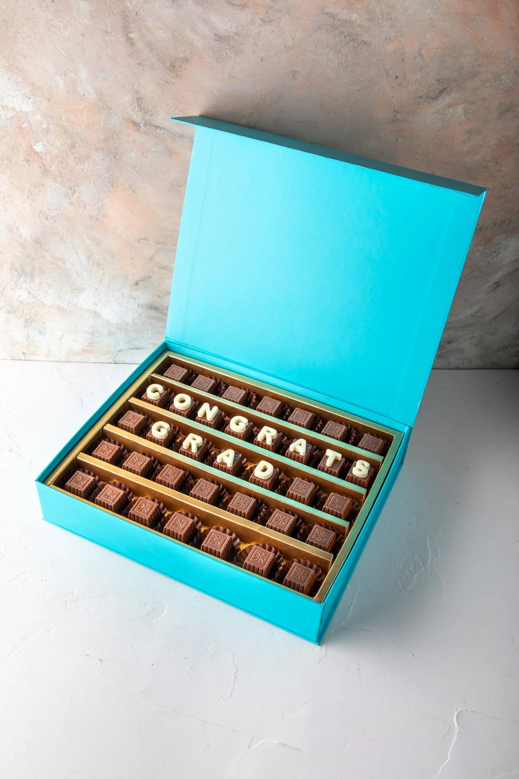 personalised-graduation-chocolate-dubai