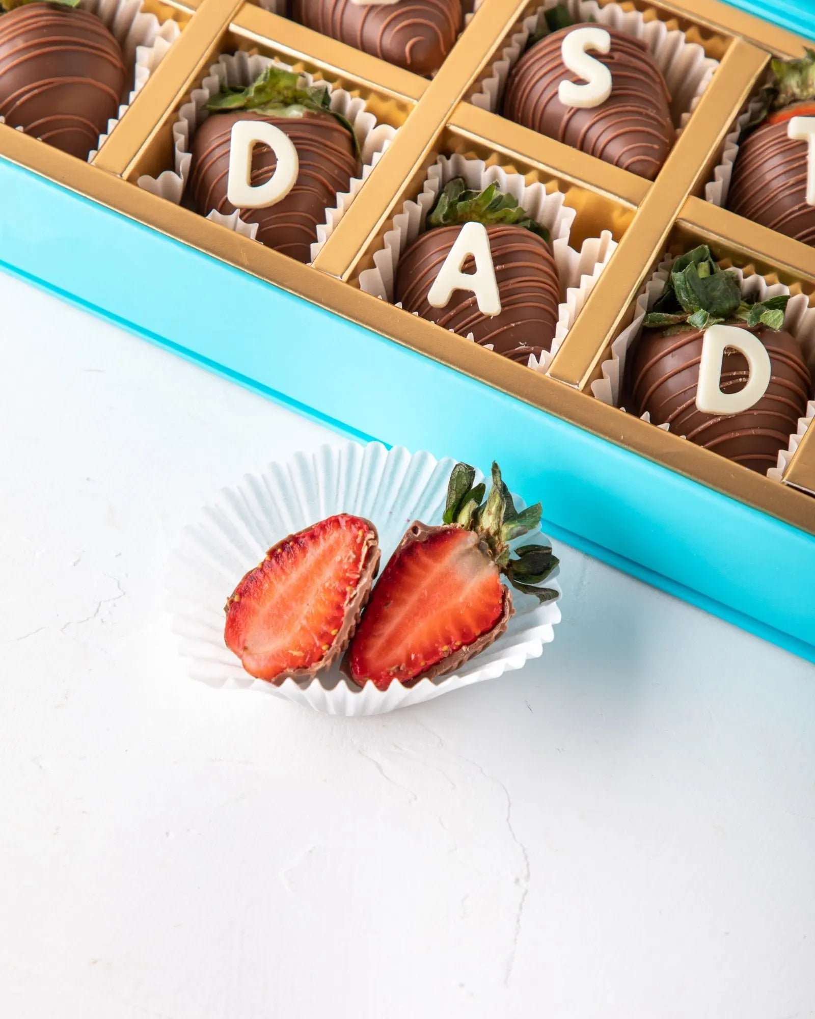 best-dad-chocolate-strawberries-dubai