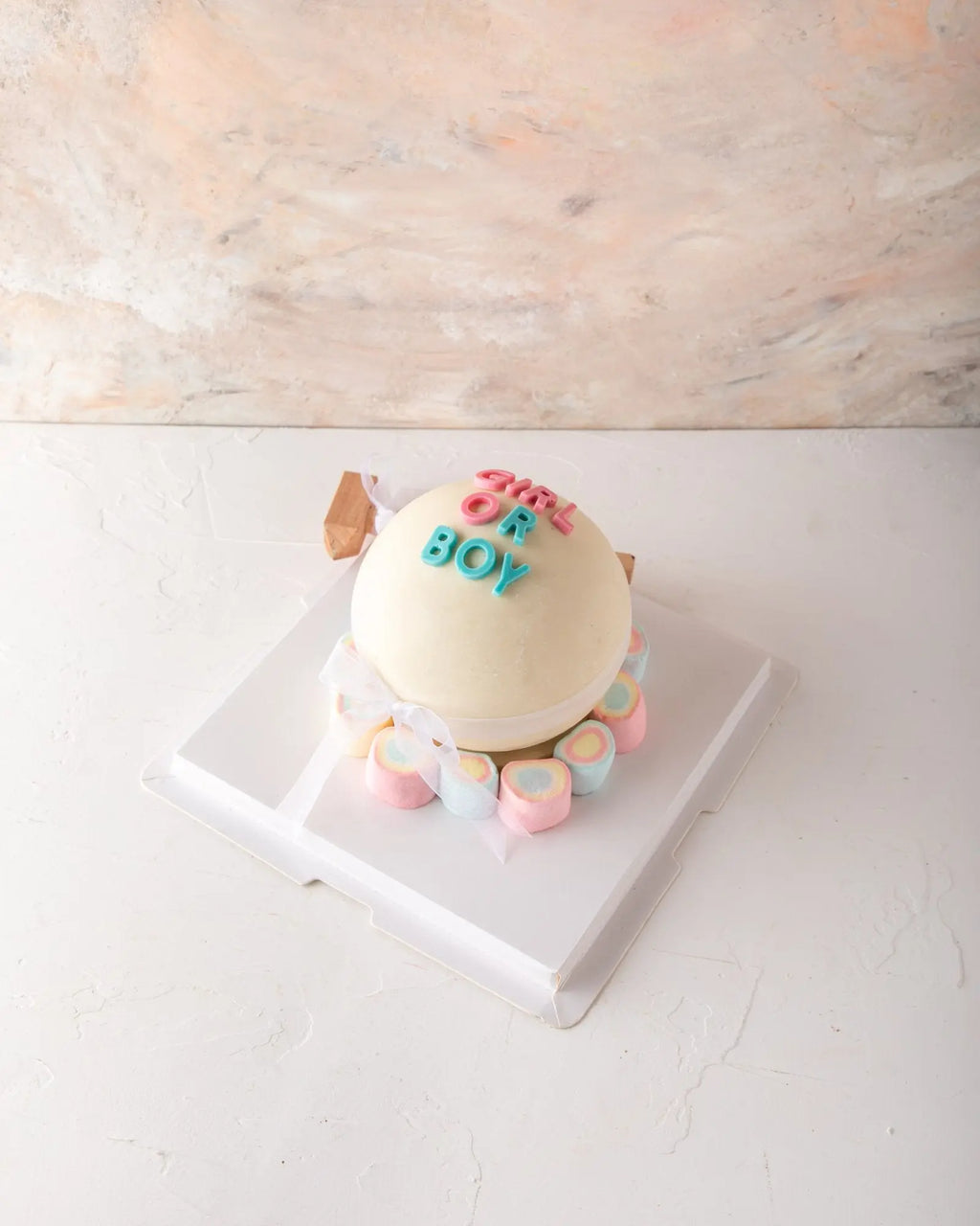 gender-reveal-smash-ball-dubai