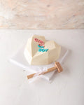 gender-reveal-pinata-heart-dubai