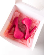 edible-pink-chocolate-heels-dubai