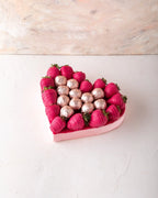 fucia-chocolate-strawberries-and-bon-bon-dubai