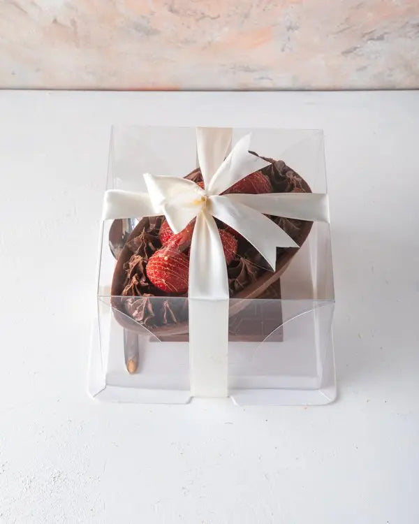 gourmet-easter-egg-with-berries-dubai