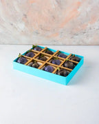 metallic-chocolate-covered-strawberries-dubai
