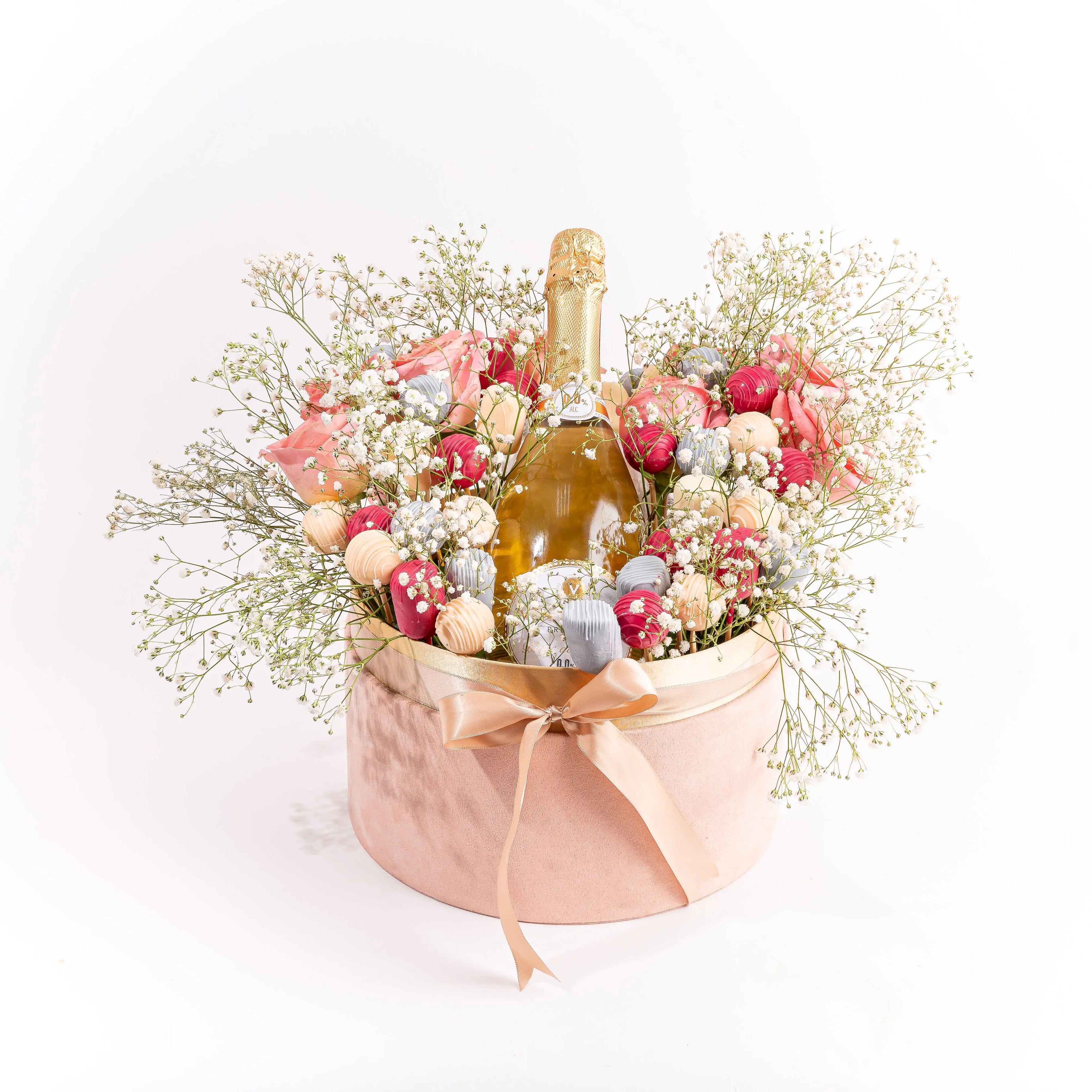 non-alcoholic-wine-roses-and-desserts-hamper-dubai