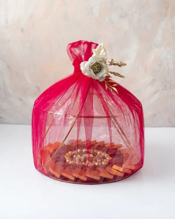 golden-and-orange-hamper-dubai