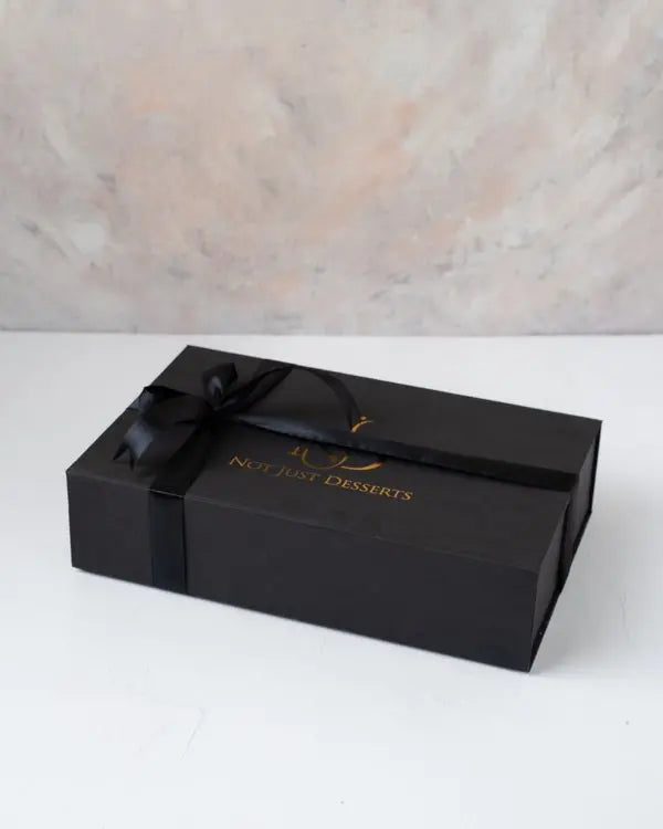 premium-sweet-and-savory-gift-box-dubai