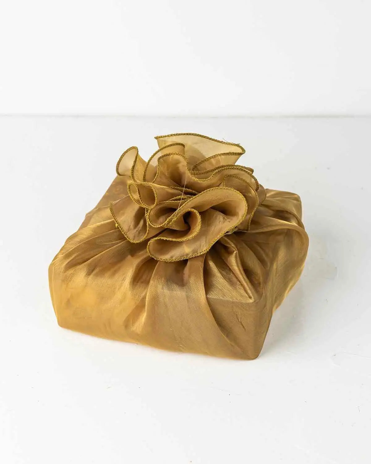 diwali-assortment-with-savory-and-sweets-dubai