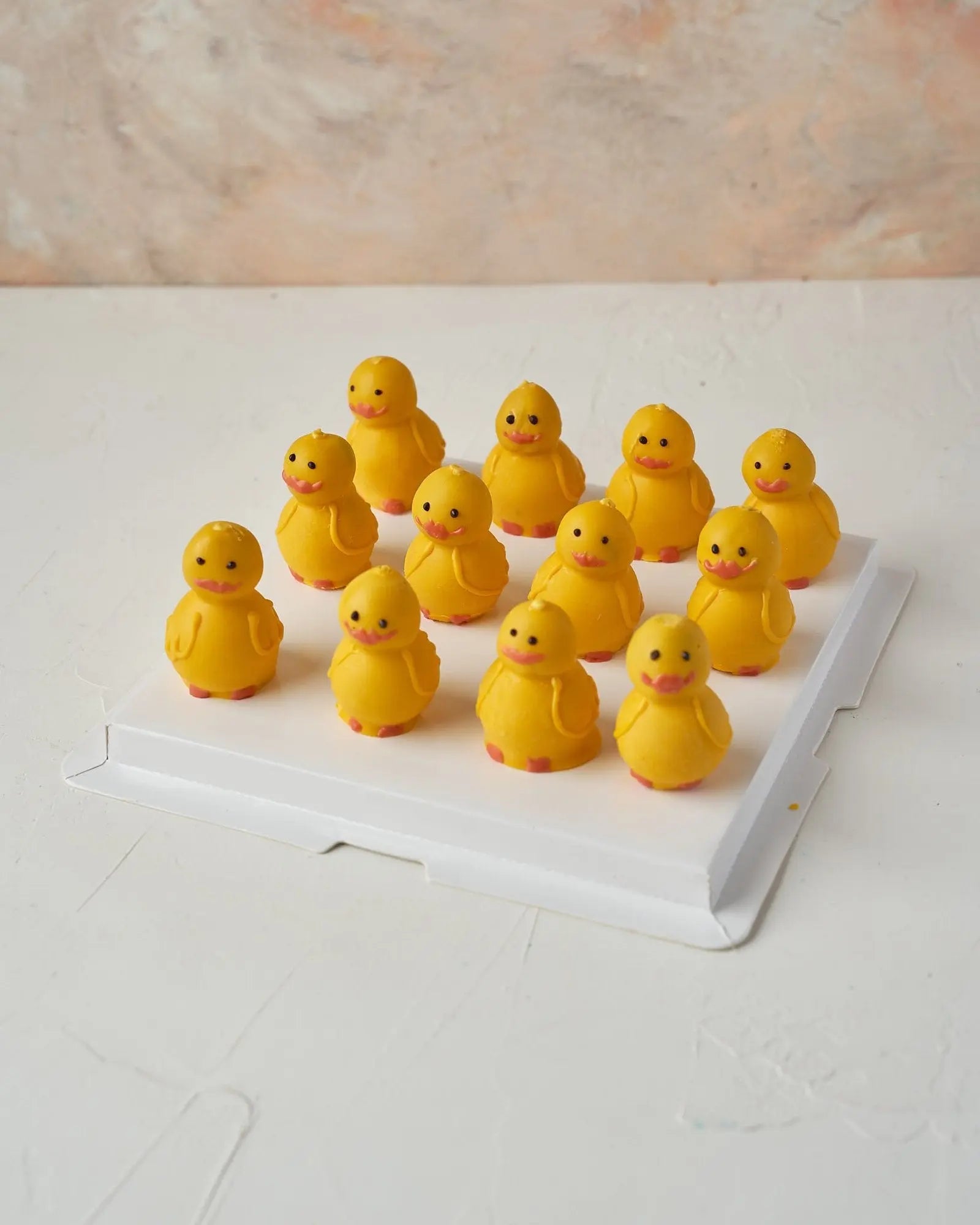 spring-chick-cake-pops-dubai