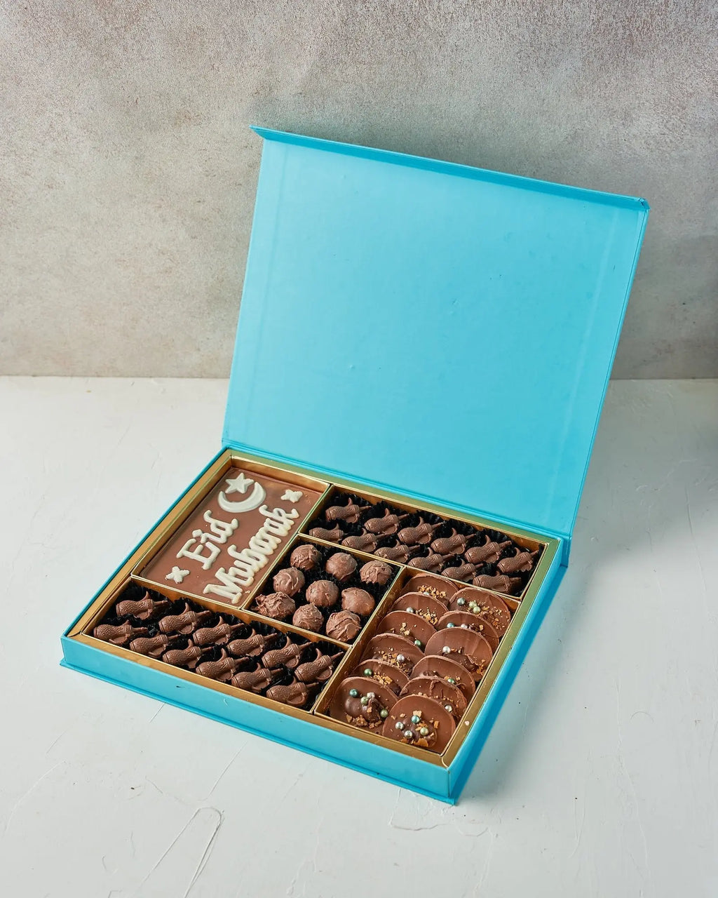 assorted-eid-gift-box-dubai
