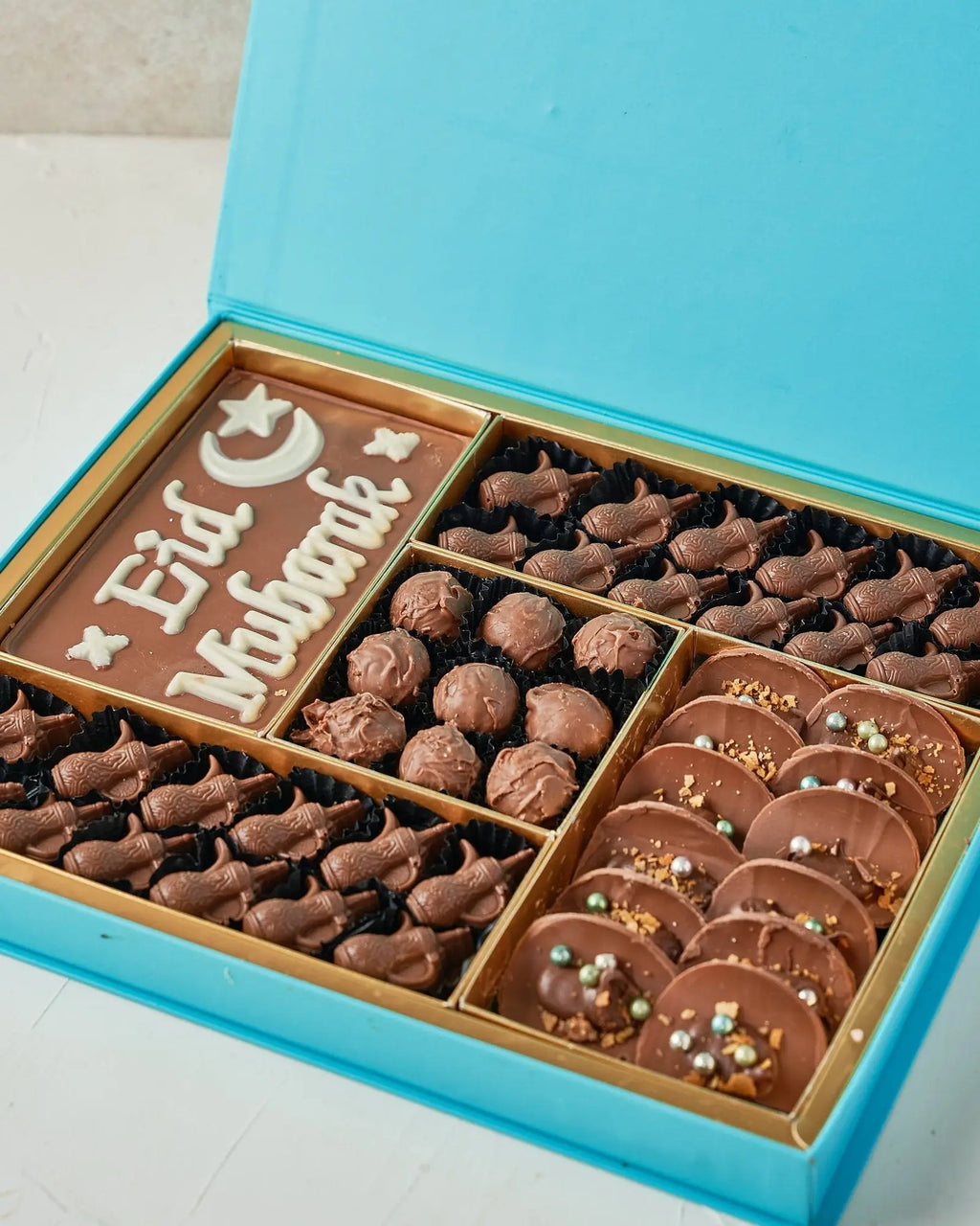 assorted-eid-gift-box-dubai