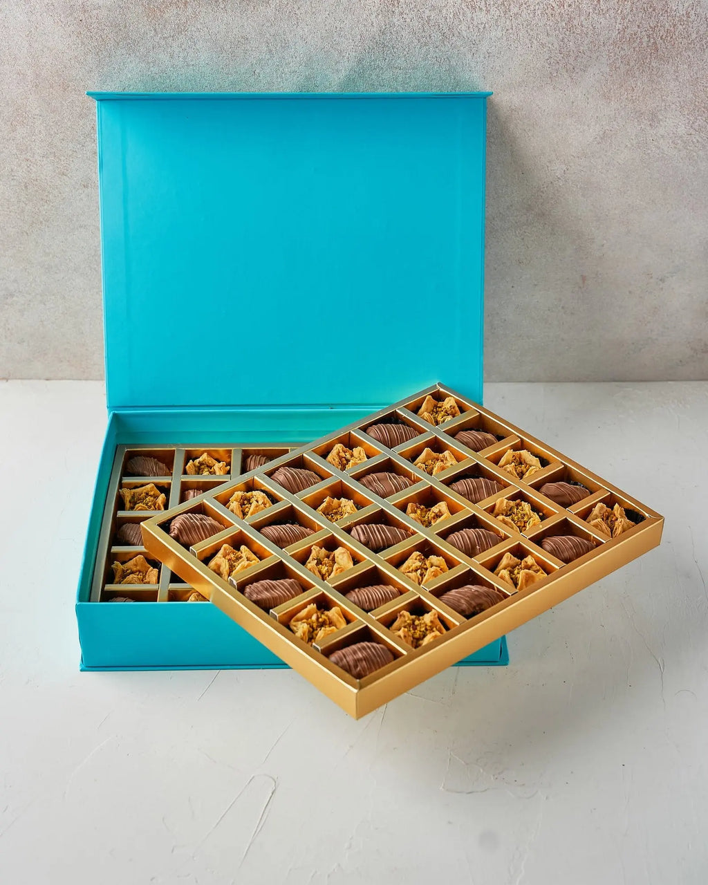 baklawa-and-dates-dubai