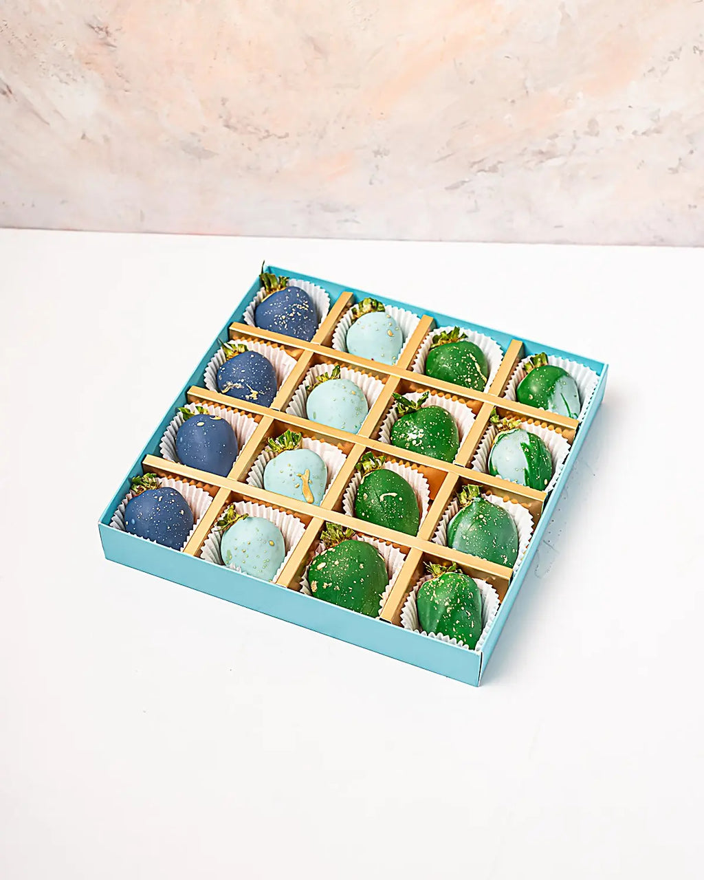 16-chocolate-covered-strawberries-dubai