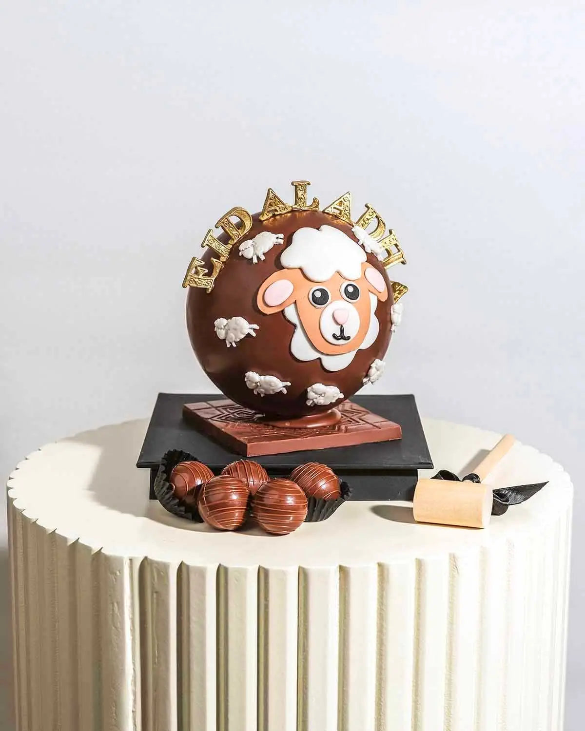 eid-al-adha-hand-designed-smash-ball-dubai