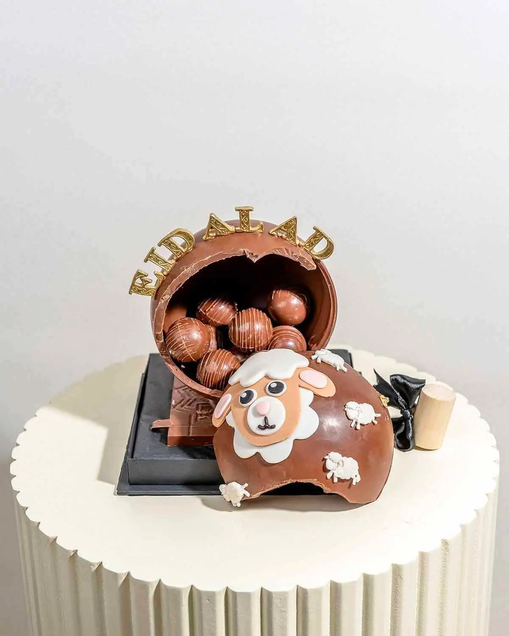 eid-al-adha-hand-designed-smash-ball-dubai