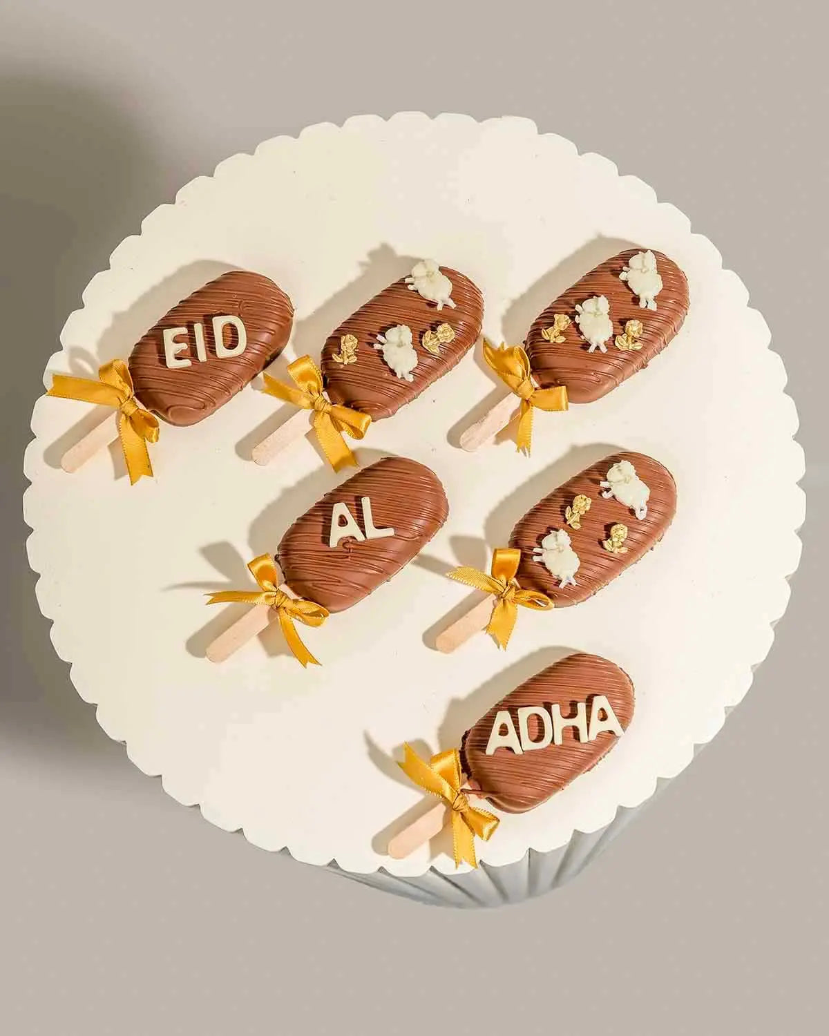 milk-chocolate-cakesicles-box-dubai