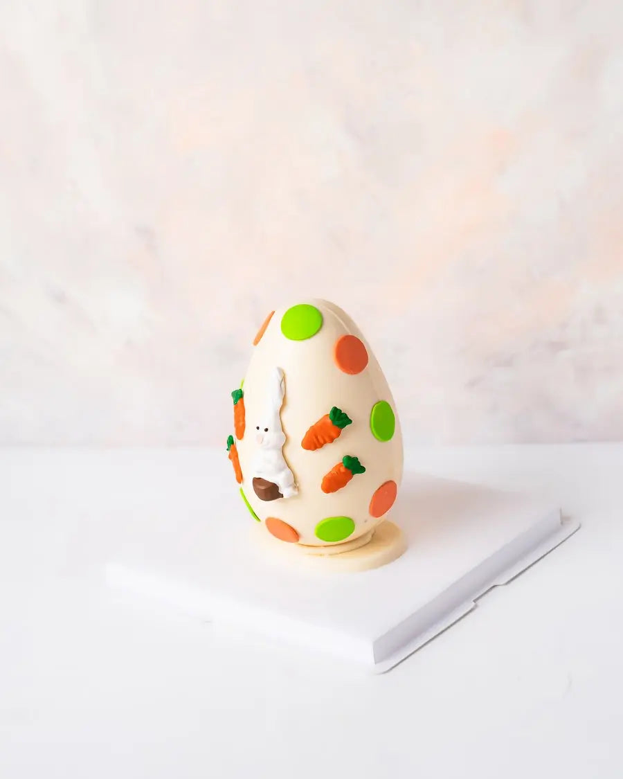 chocolate-egg-and-a-rabbit-dubai