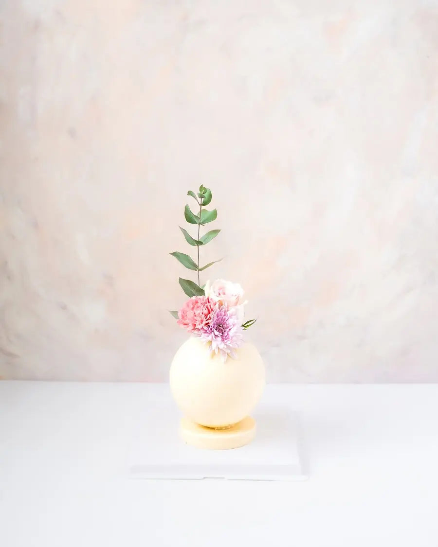 3d-cake-with-flower-dubai