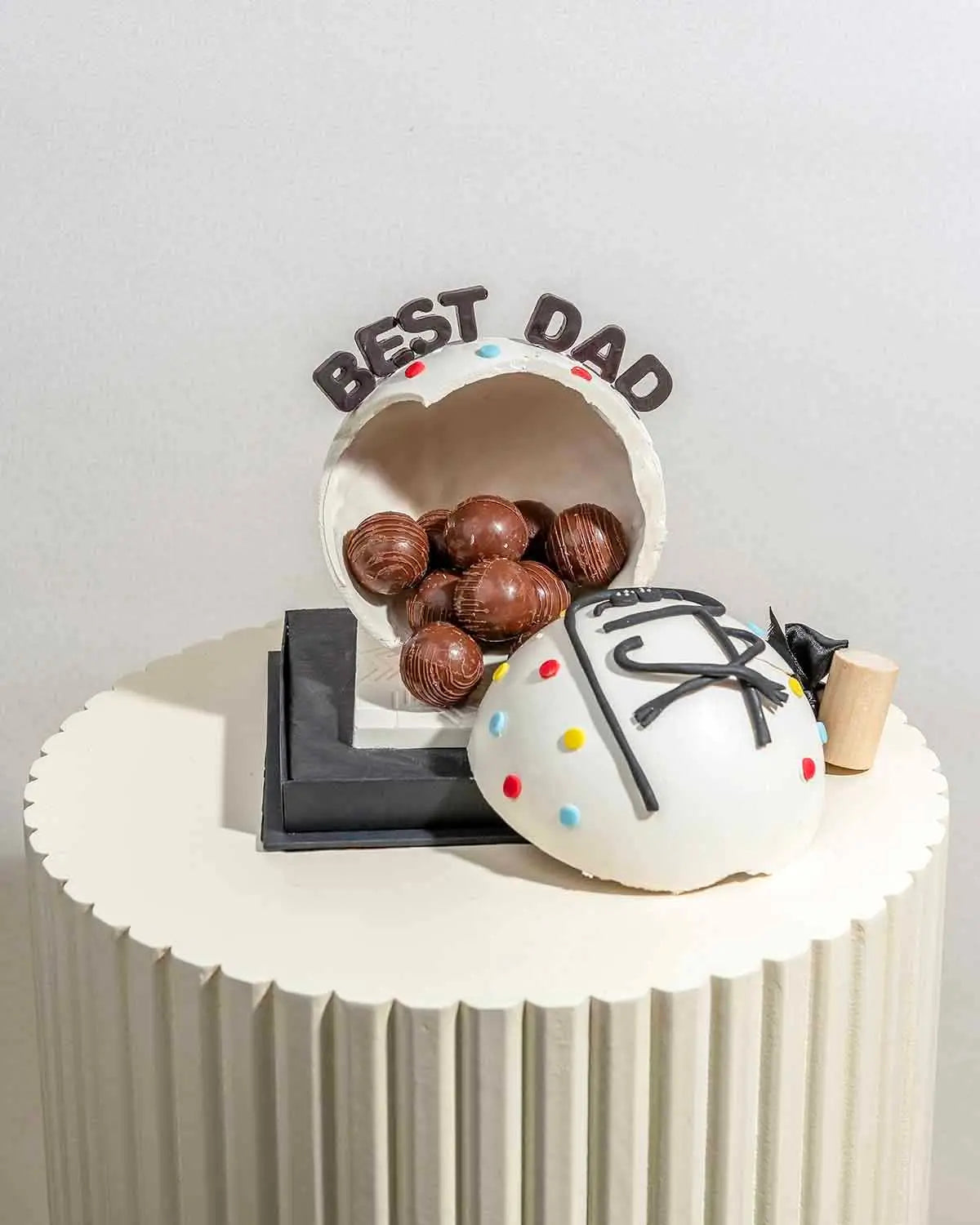 best-dad-smashable-chocolate-dubai