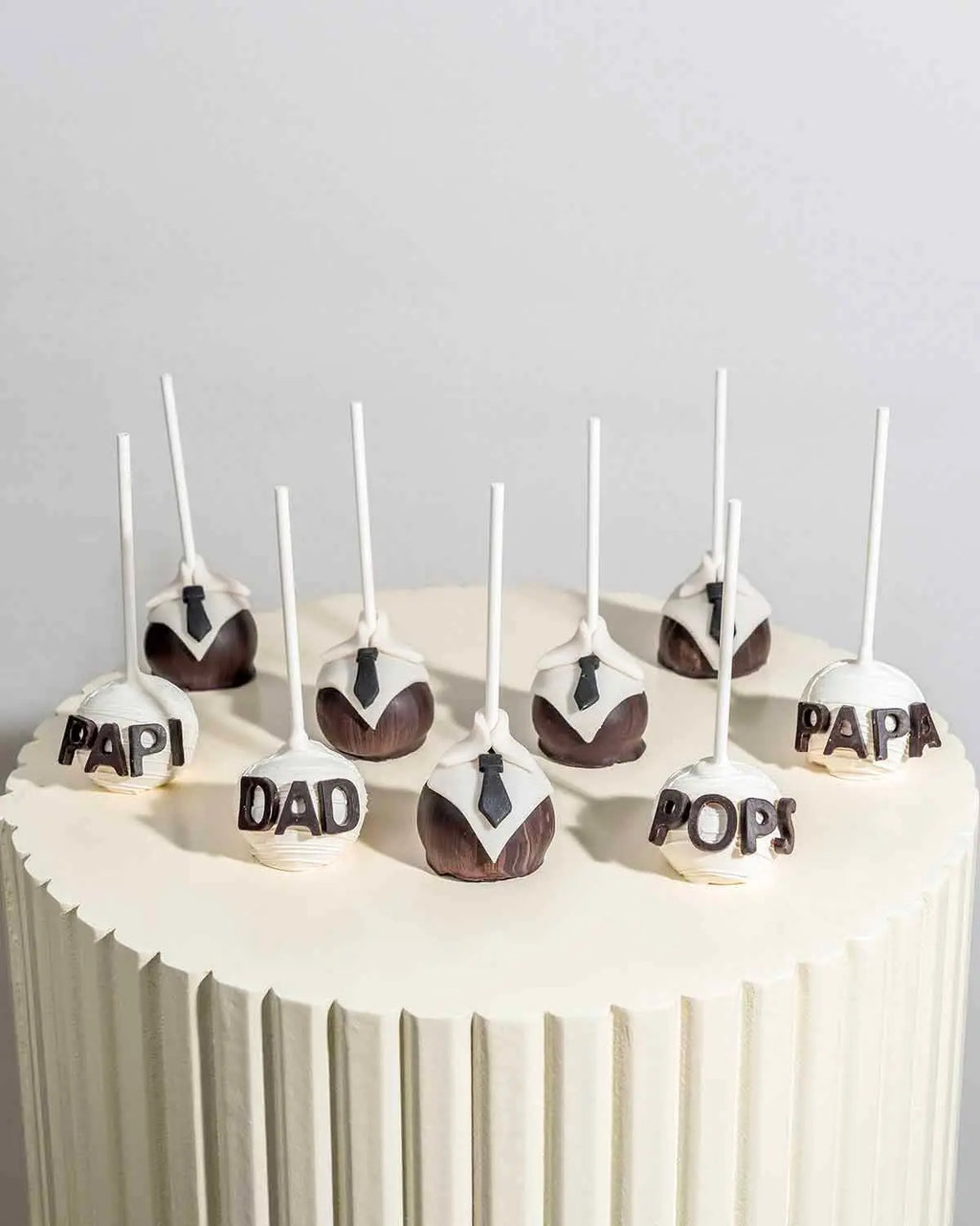 dad-pops-papa-papi-cake-pops-dubai