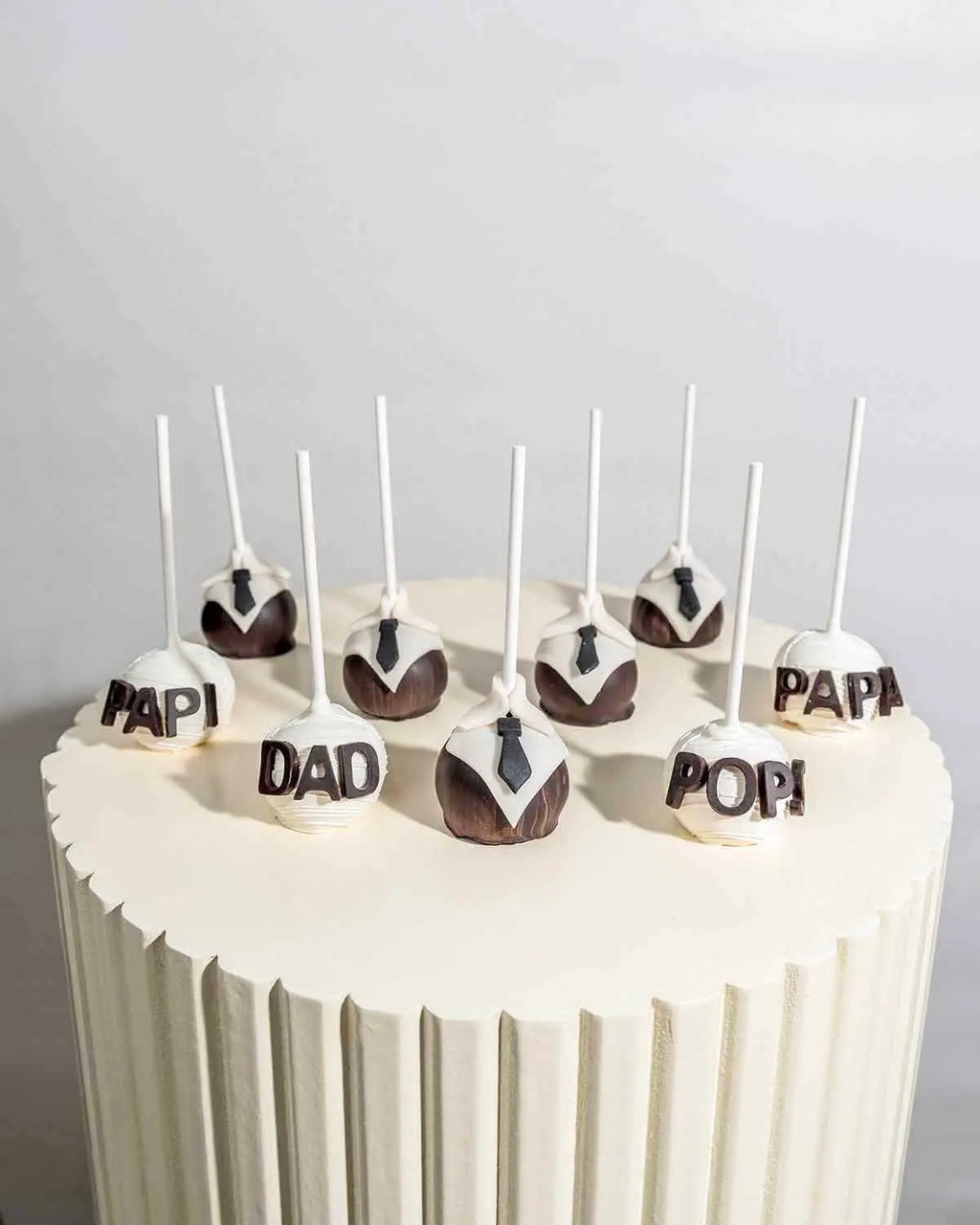 dad-pops-papa-papi-cake-pops-dubai