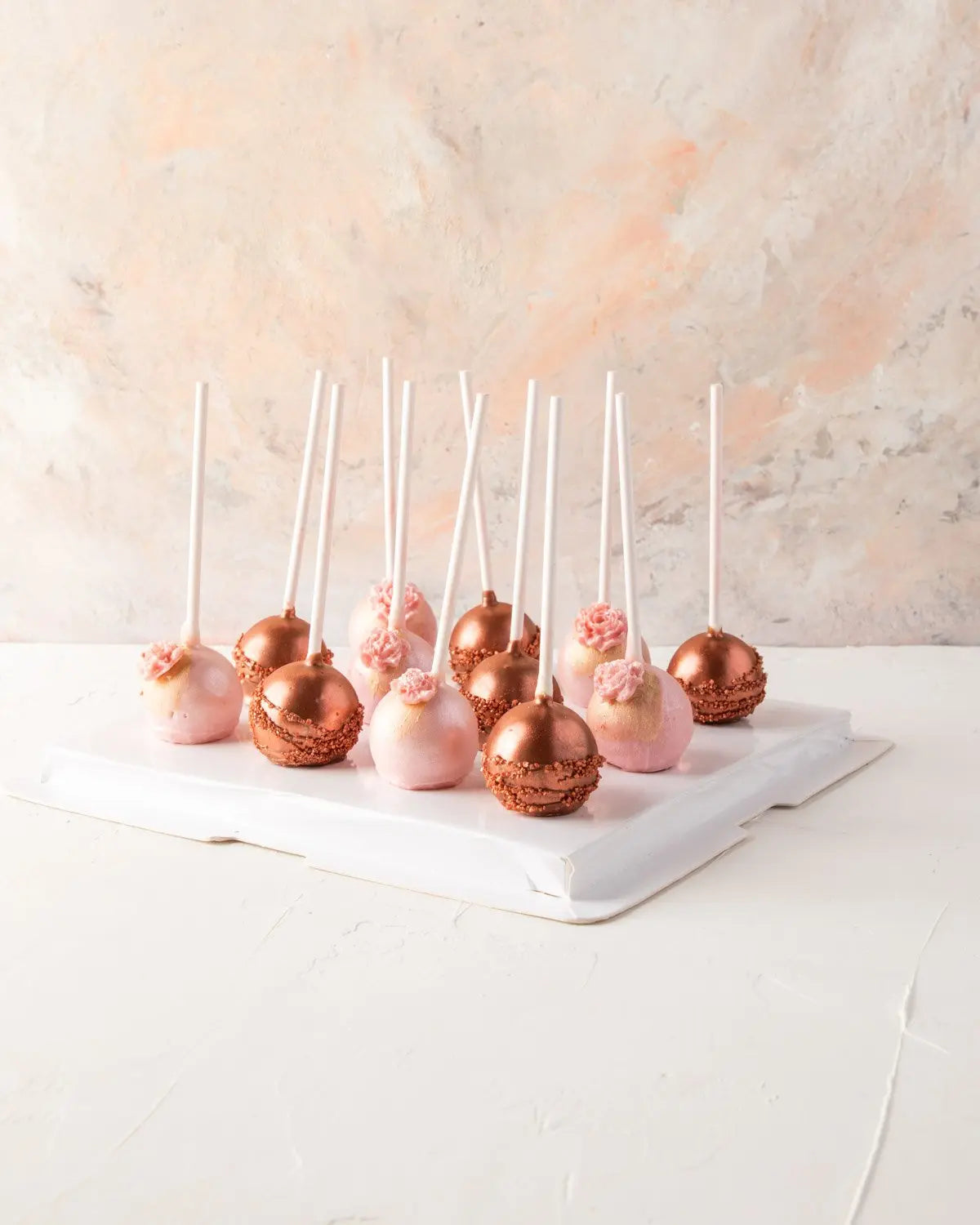dazzling-cake-pops-dubai