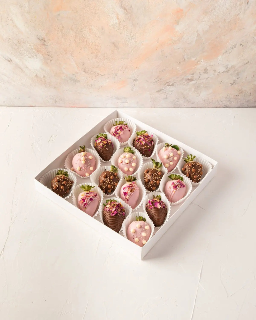 milk-and-ruby-strawberries-dubai